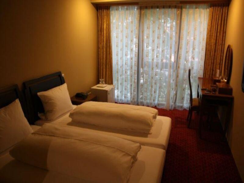 Halong 3* Berlijn